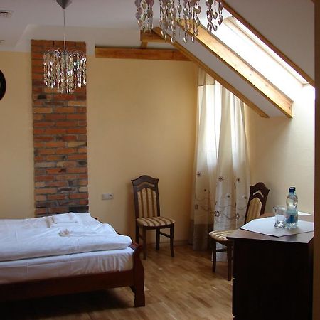 Gosc W Dom Otel Zbąszynek Dış mekan fotoğraf
